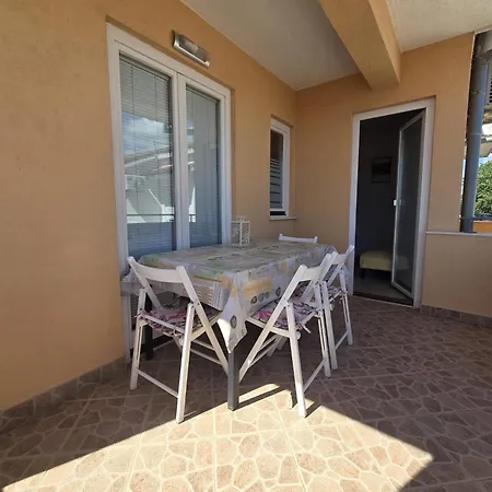 Apartmán Filipovic Biograd Na Moru