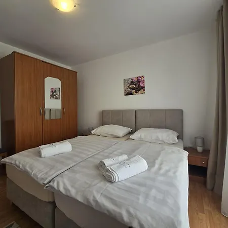 Filipovic Biograd Na Moru